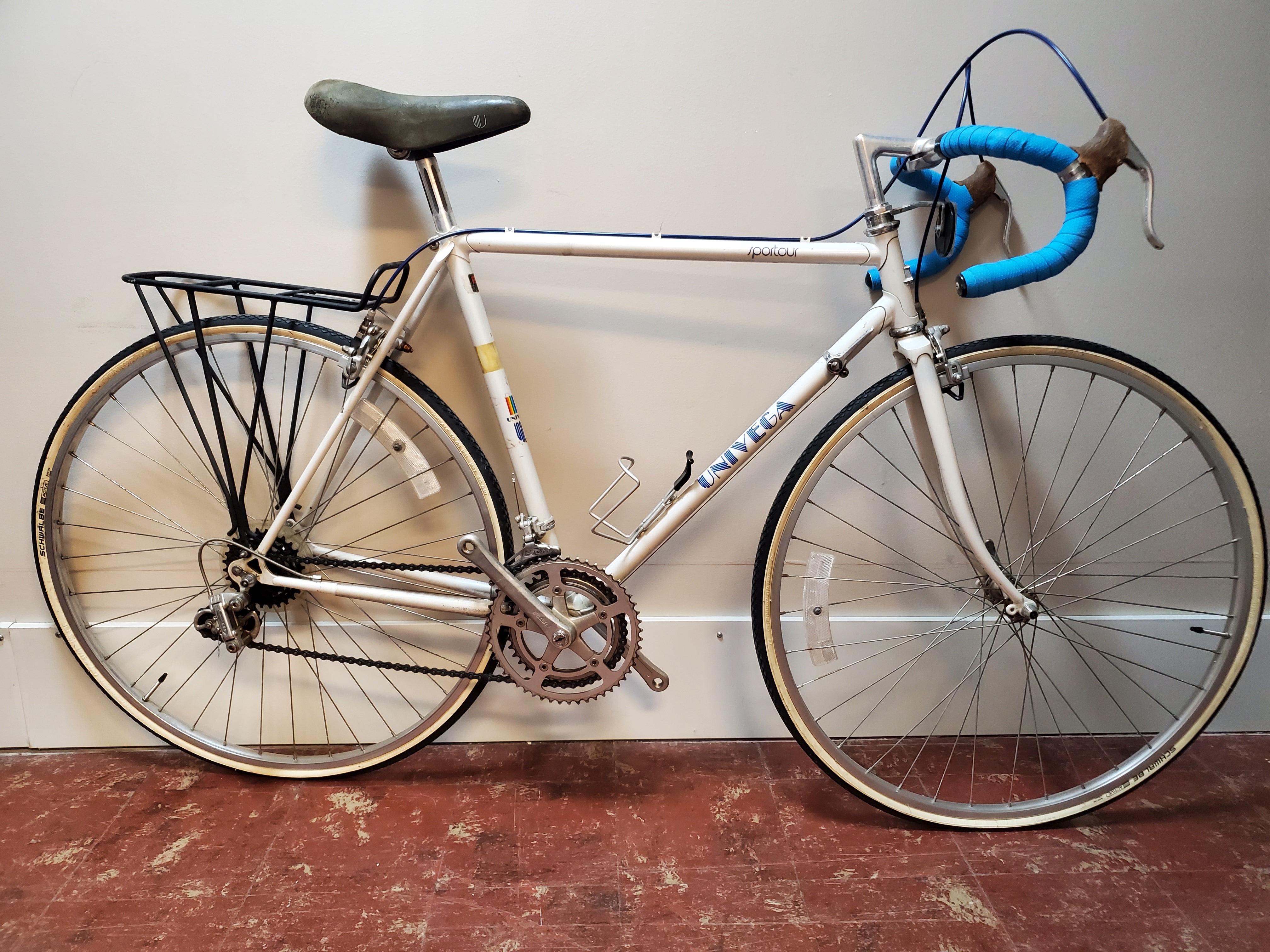 univega crossbike Univega Sportour Vintage Road Bike, 55 cm, White
