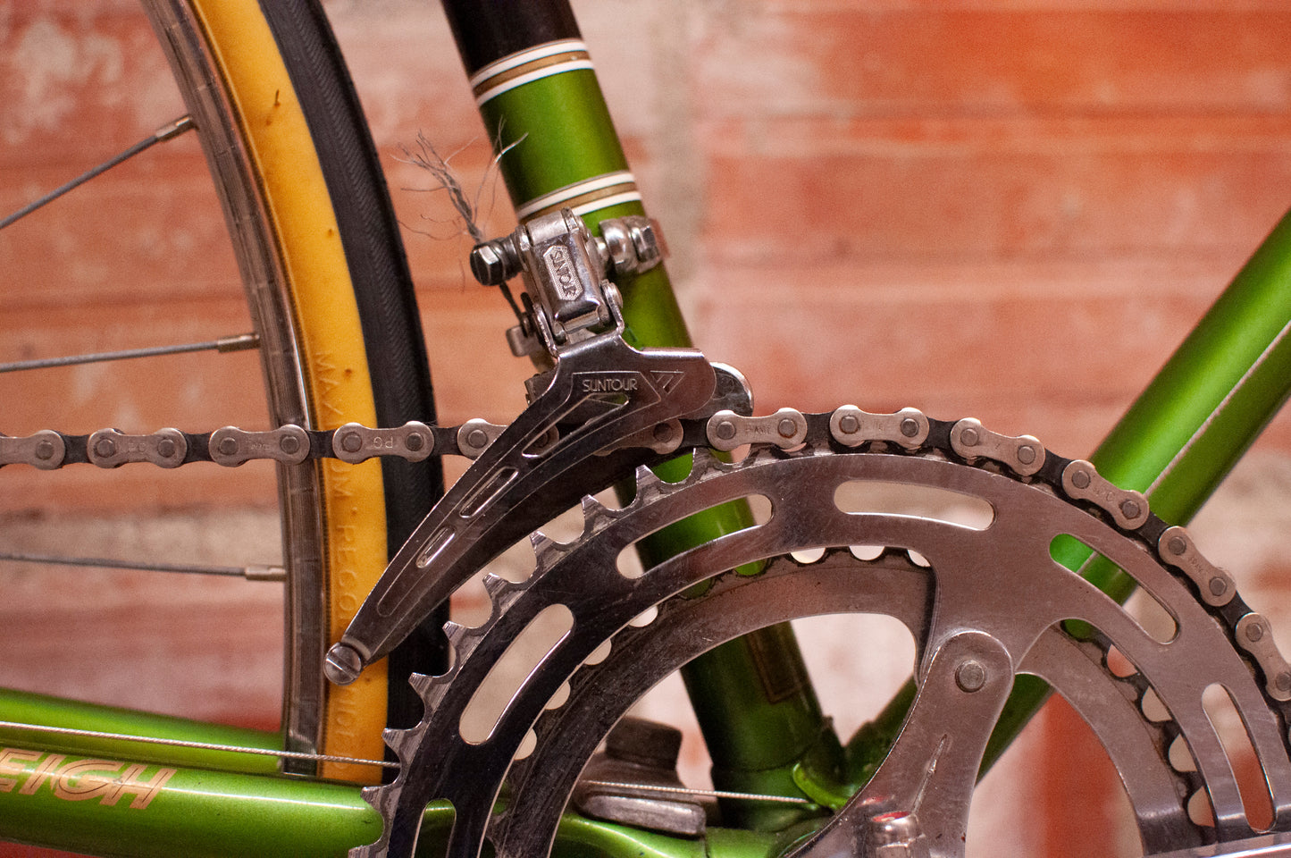 Raleigh Grand Prix Vintage Road Bike, 59 cm/XL, Green, gold and black