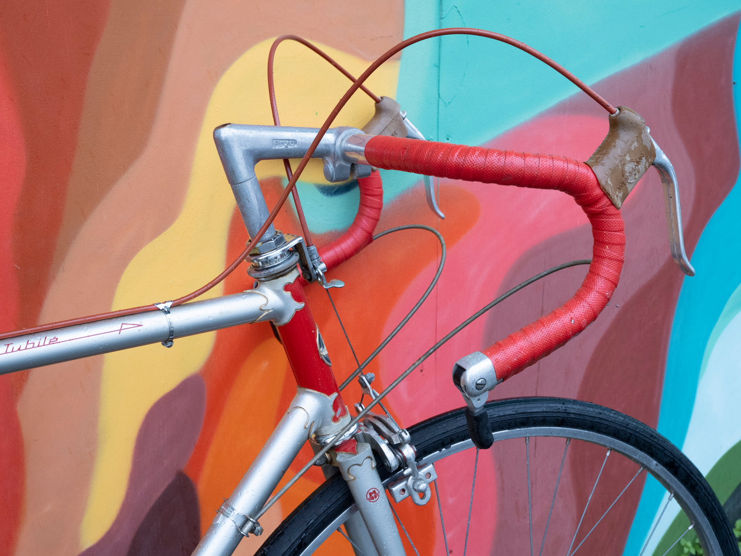 Motobecane Grand Jubile Vintage Road Bike, Silver & Red, 57 cm/L