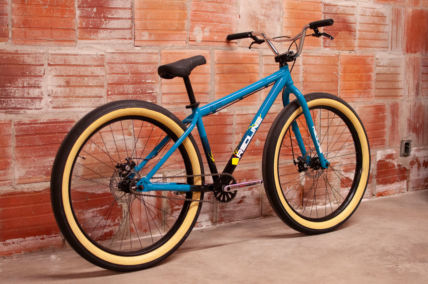 Redline RL275 27.5+" tire BMX Freestyle Bike