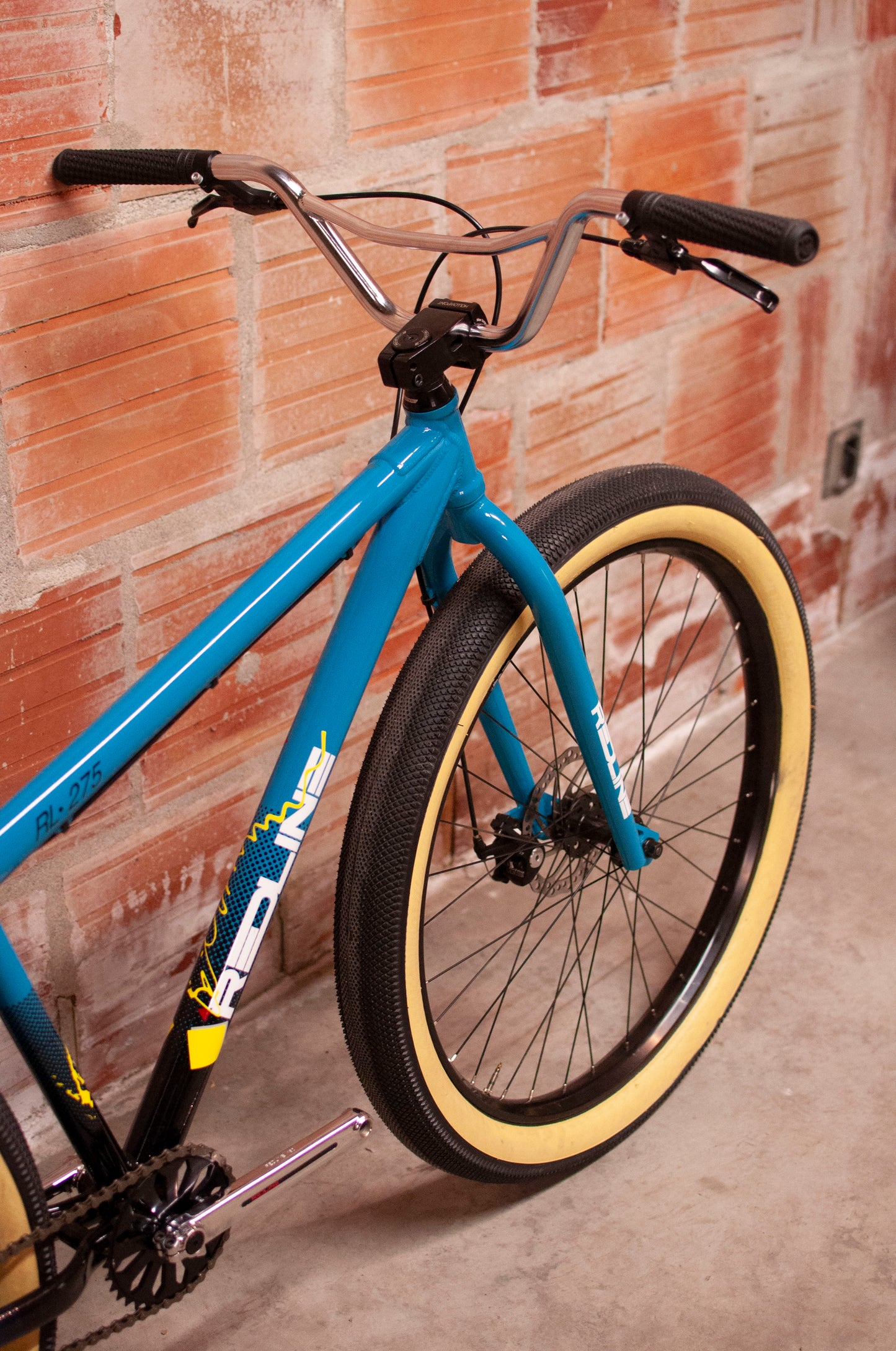 Redline RL275 27.5+" tire BMX Freestyle Bike