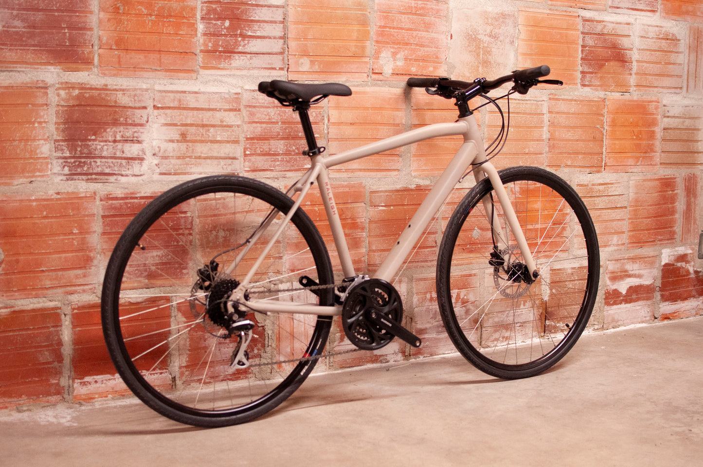 Raleigh Cadent 3 Hybrid Bike, Grey-Brown, MD