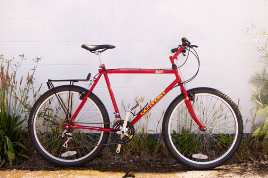90s GT Outpost All-Terrain Bike, Red, 52cm