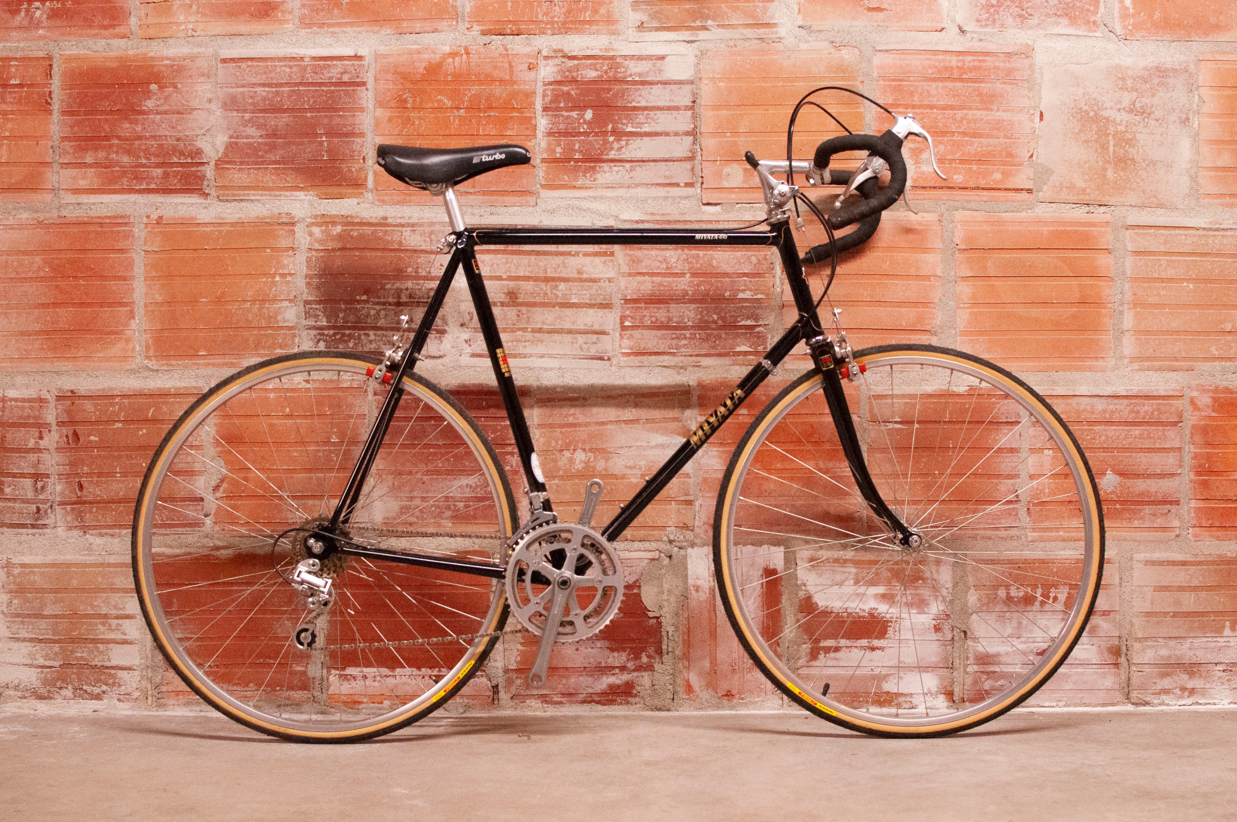 Miyata 610 Vintage Road Bike - 63 cm frame - Black – Cycle & Coffee