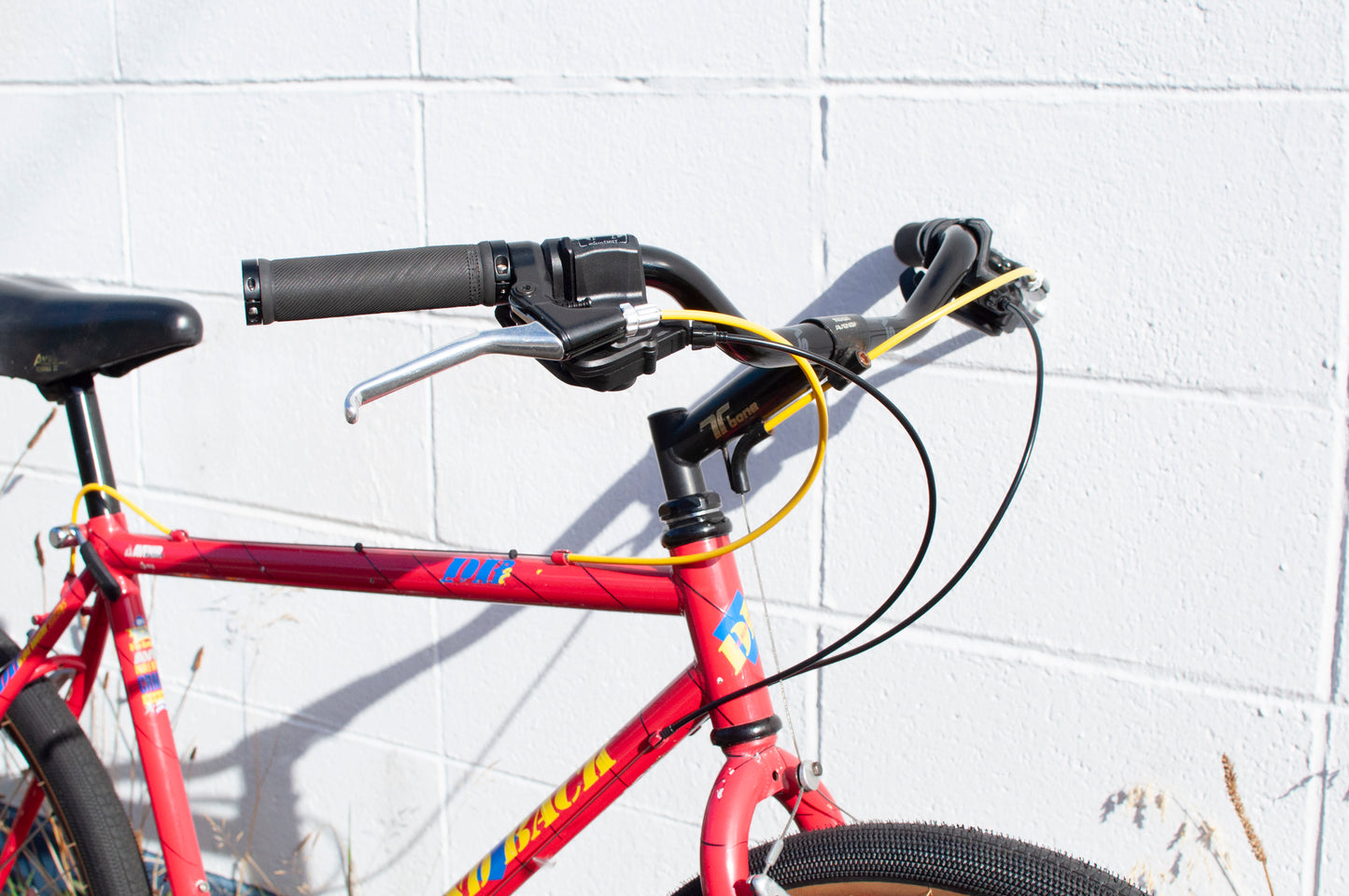 90s Diamondback DB Apex All Terrain Bike, Red, Yellow & Blue, 45cm/Small-Medium