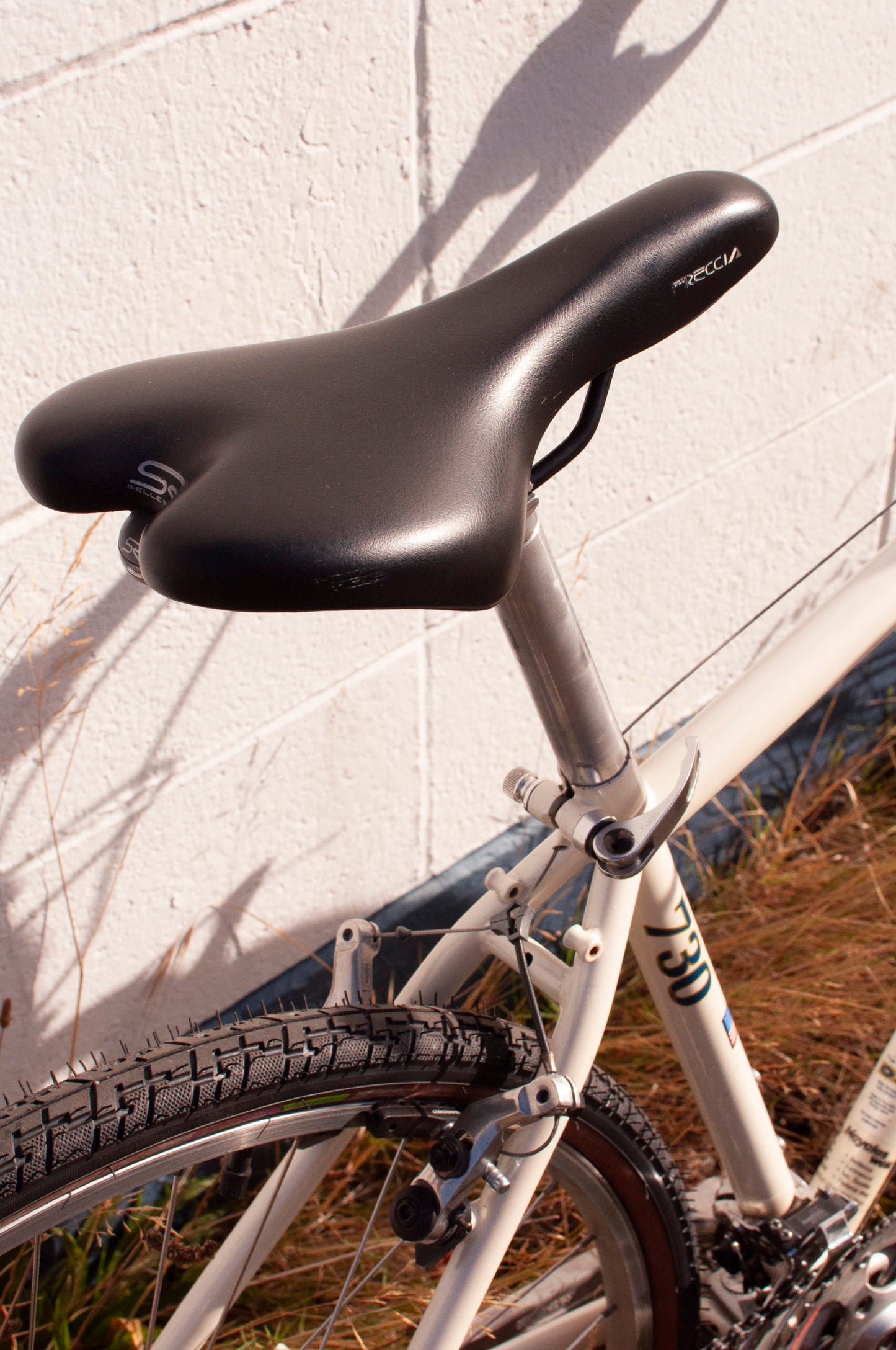 90s Trek 730 Multitrack Steel Hybrid bike, Pearl White & Navy Blue, 39cm/XS