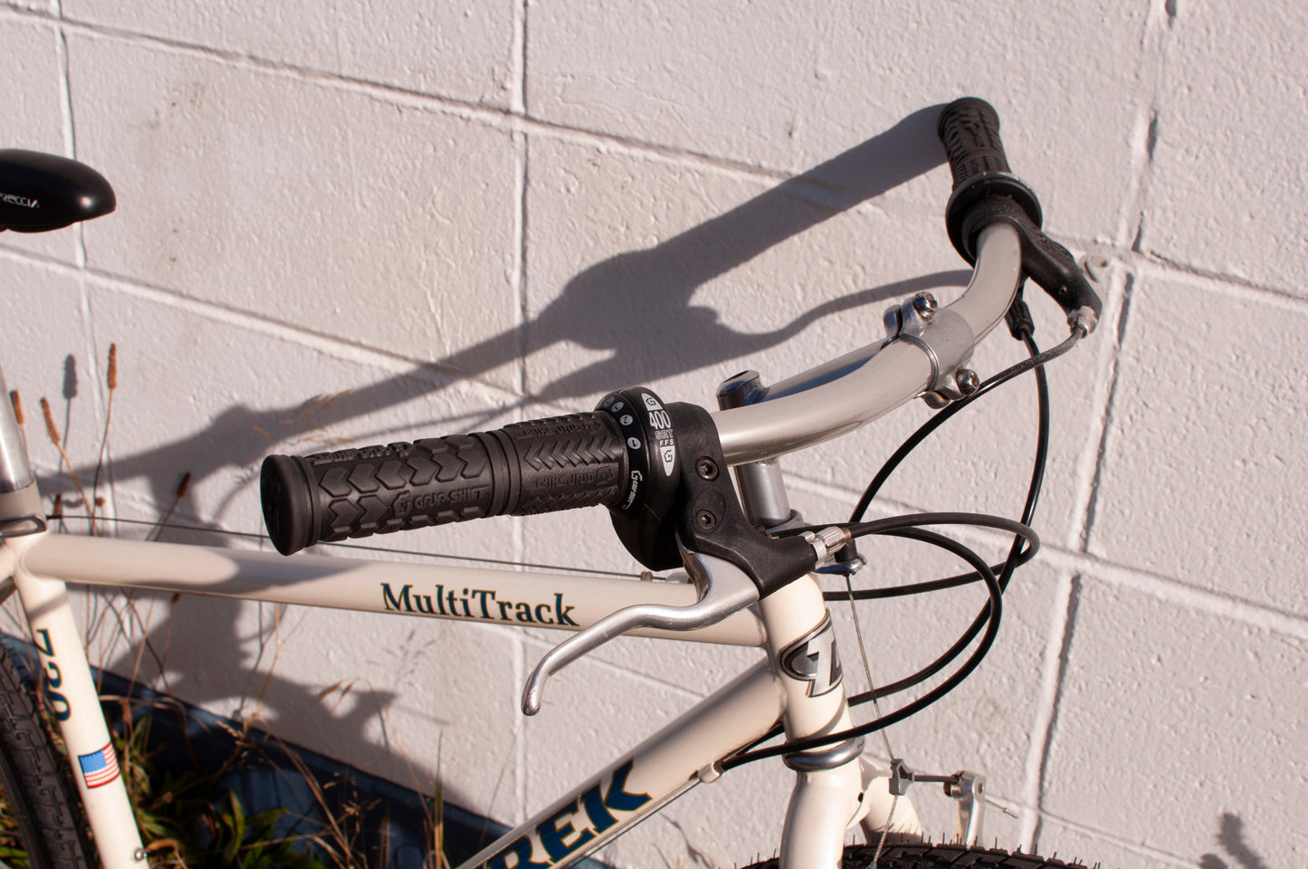 90s Trek 730 Multitrack Steel Hybrid bike, Pearl White & Navy Blue, 39cm/XS