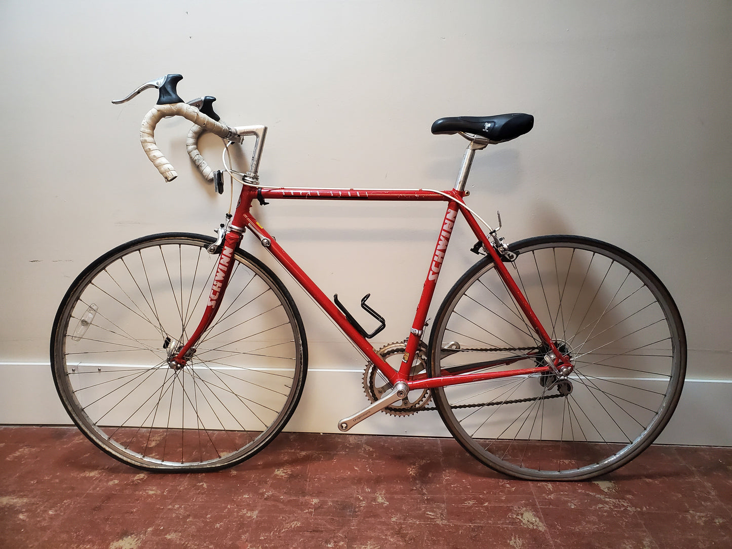 Schwinn Super Sport Vintage Road Bike, 57cm, Red
