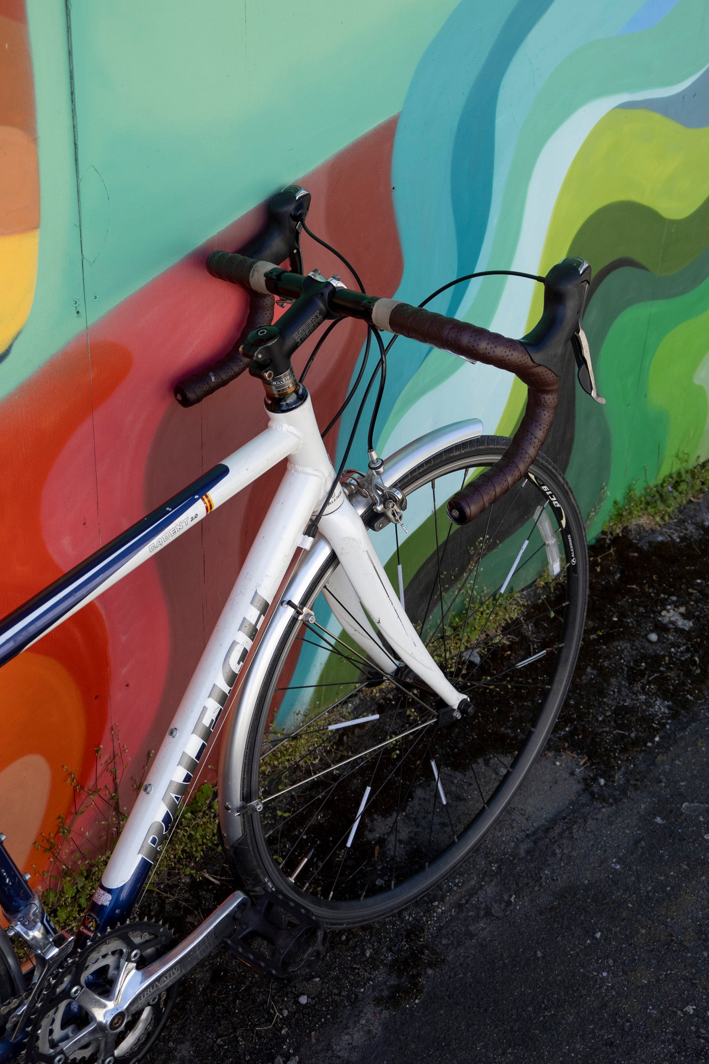 Raleigh Cadent 2.0 road bike, commuter build, blue & white, 47cm small