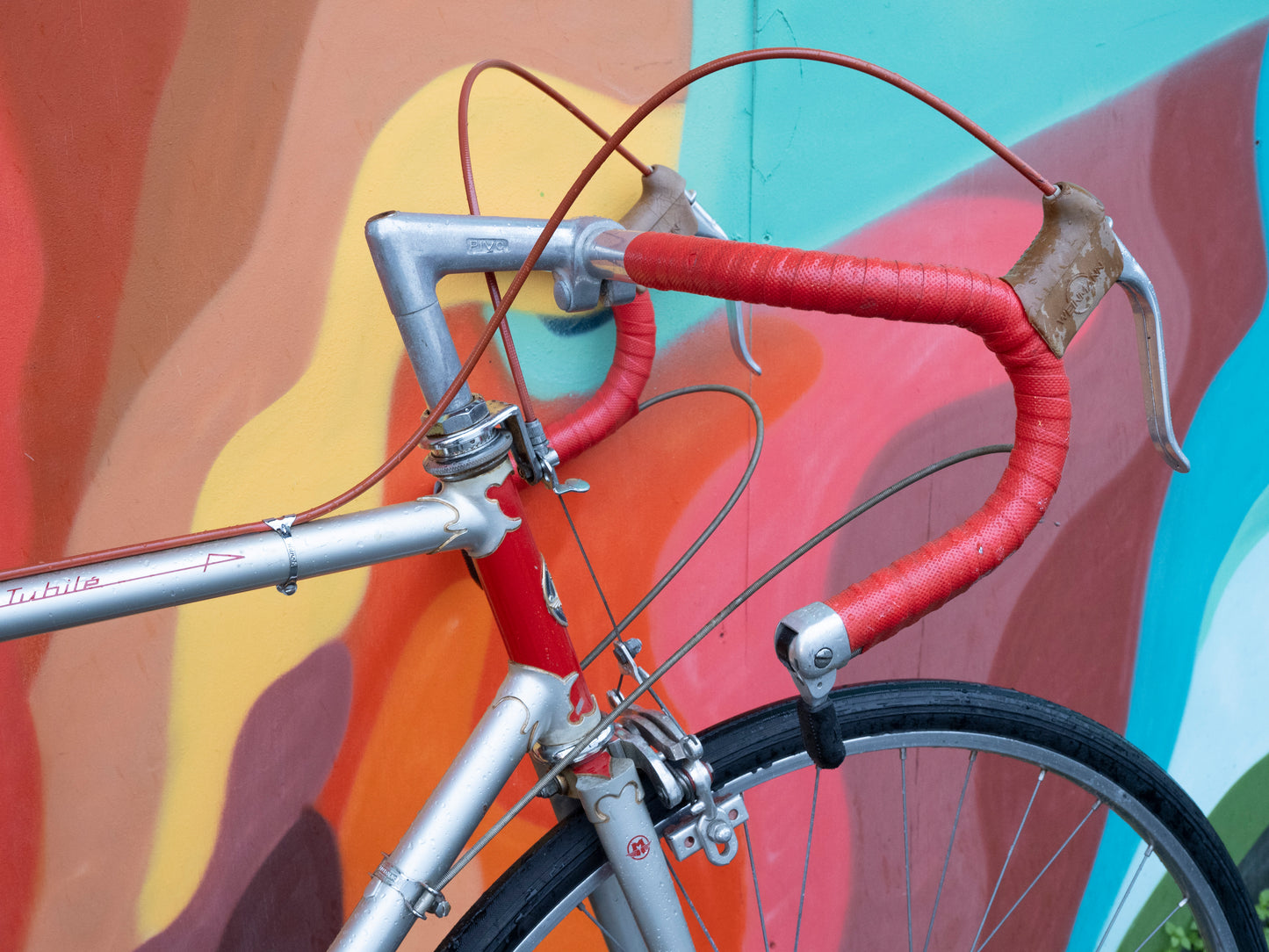 Motobecane Grand Jubile Vintage Road Bike, Silver & Red, 57 cm/L