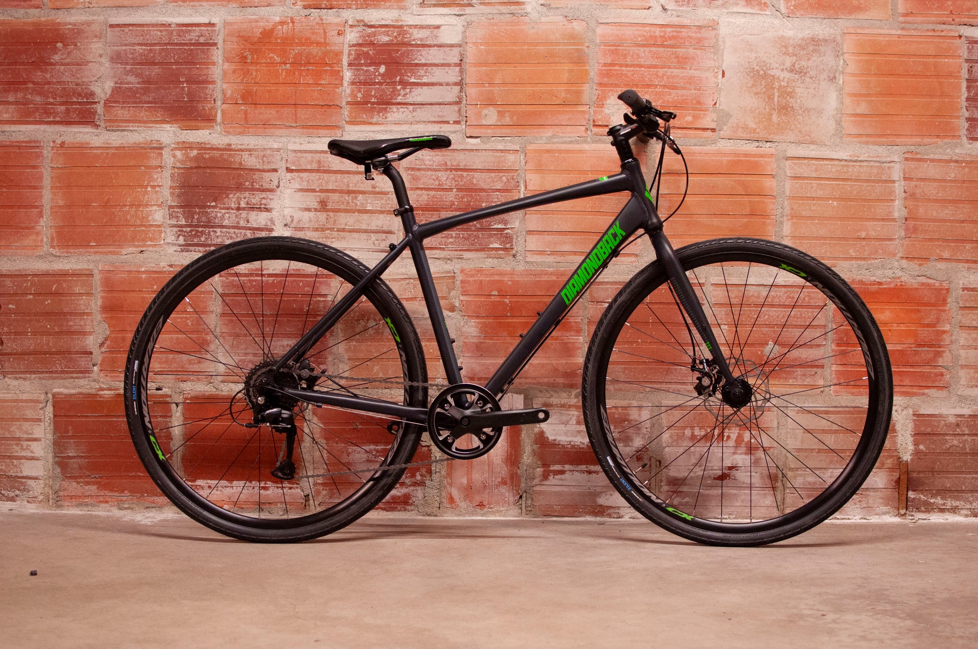 diamondback gravel bike Diamondback Haanjo 1 Gravel Bike, Black, MD – Cycle & Coffee