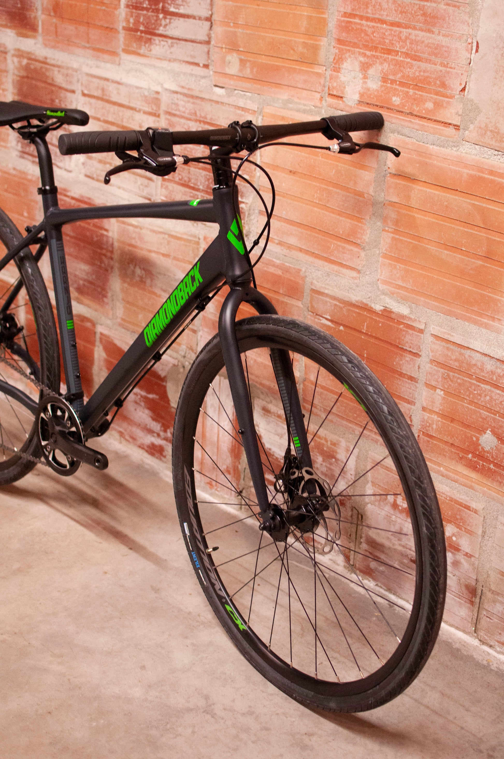 diamondback gravel bike Diamondback Haanjo 1 Gravel Bike, Black, MD – Cycle & Coffee