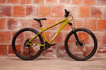 Diamondback Line Hard Tail Mountain Bike, Green, MD