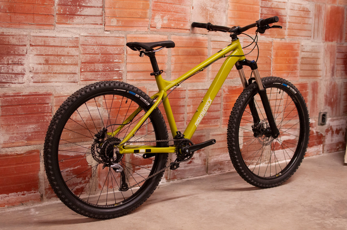 Diamondback Line Hard Tail Mountain Bike, Green, MD