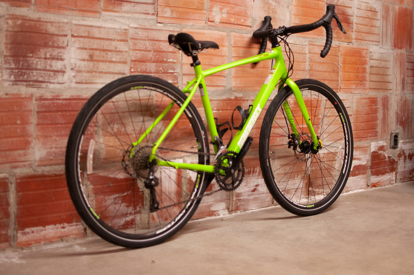 Diamondback Haanjo 2 Gravel Bike, Neon Green, MD