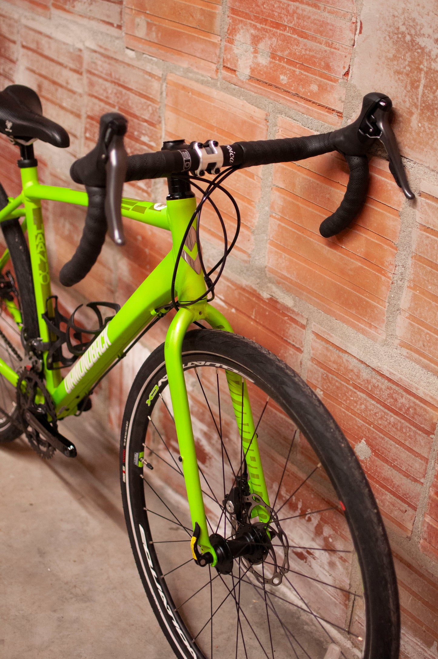 Diamondback Haanjo 2 Gravel Bike, Neon Green, MD