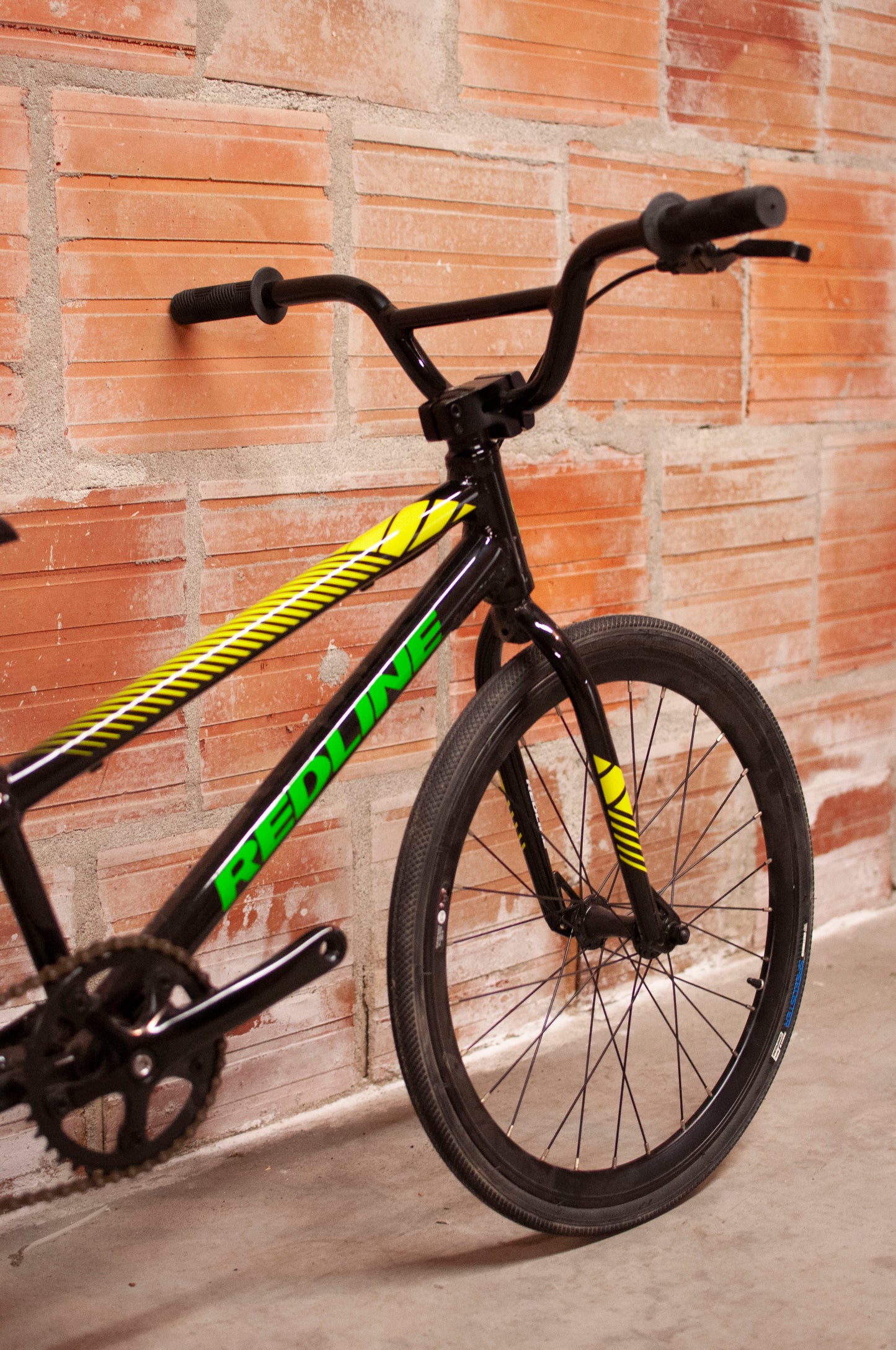 Redline MX Junior BMX Race Bike, 19 cm Black, Yellow, Green