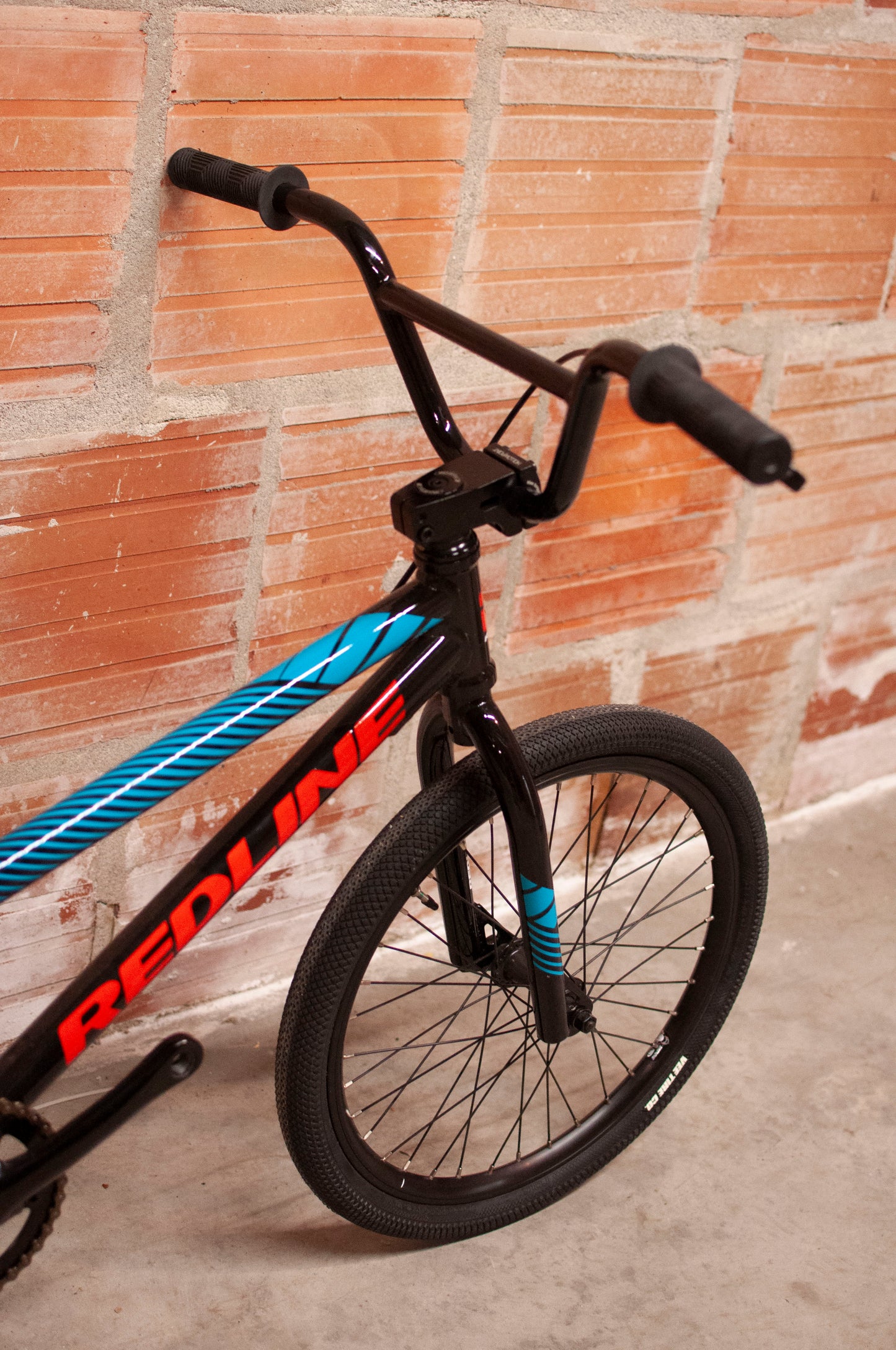 Redline MX Expert XL BMX Racing Bike, Black, Red, Blue