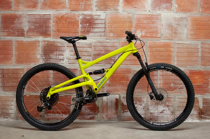 Diamondback Atroz Full Suspension Mountain Bike, MD/44cm, Yellow