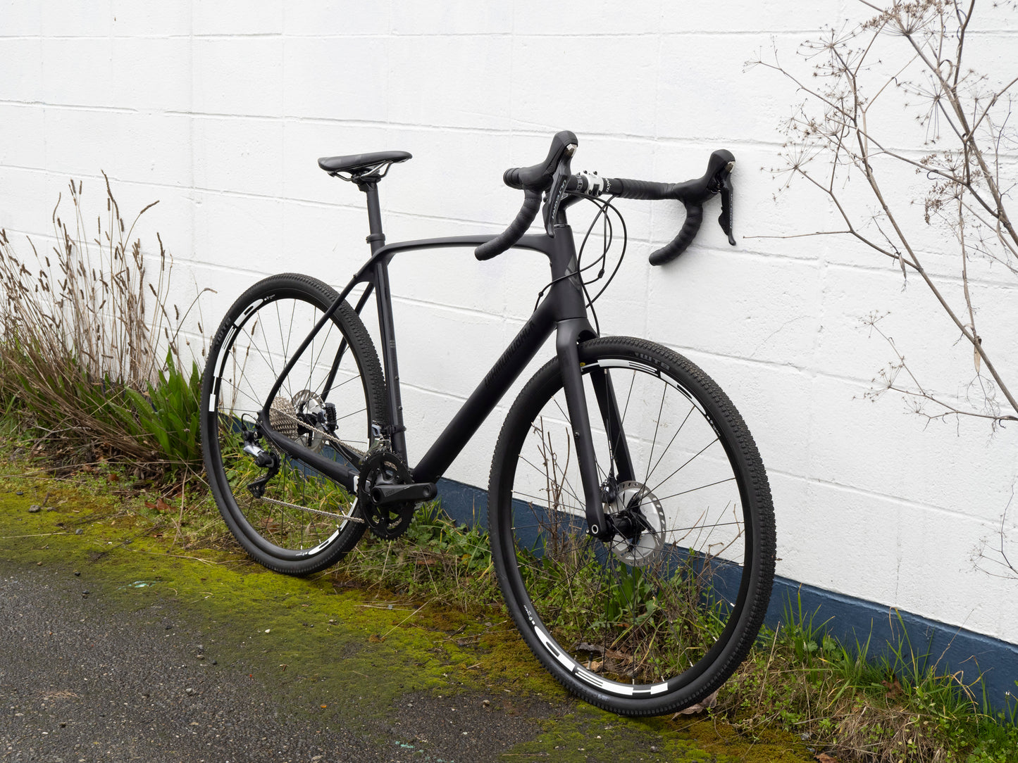 2019 Diamondback Haanjo 7C Carbon Fiber Gravel Bike, Matte Black, Large/56cm  (unused display bike)