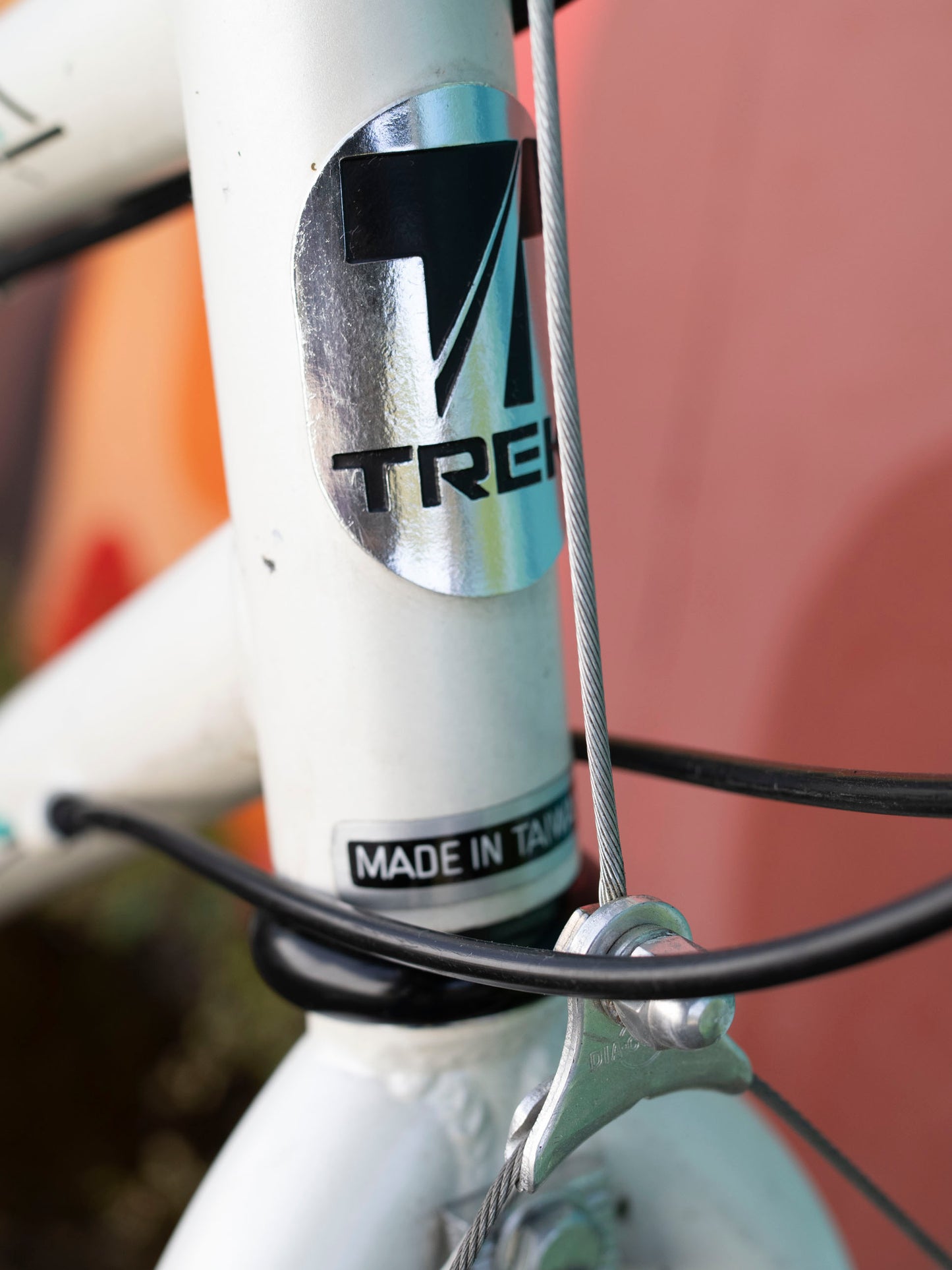Early 90's Trek Antelope 830 Step-Thru Bike, White & Teal, 46cm