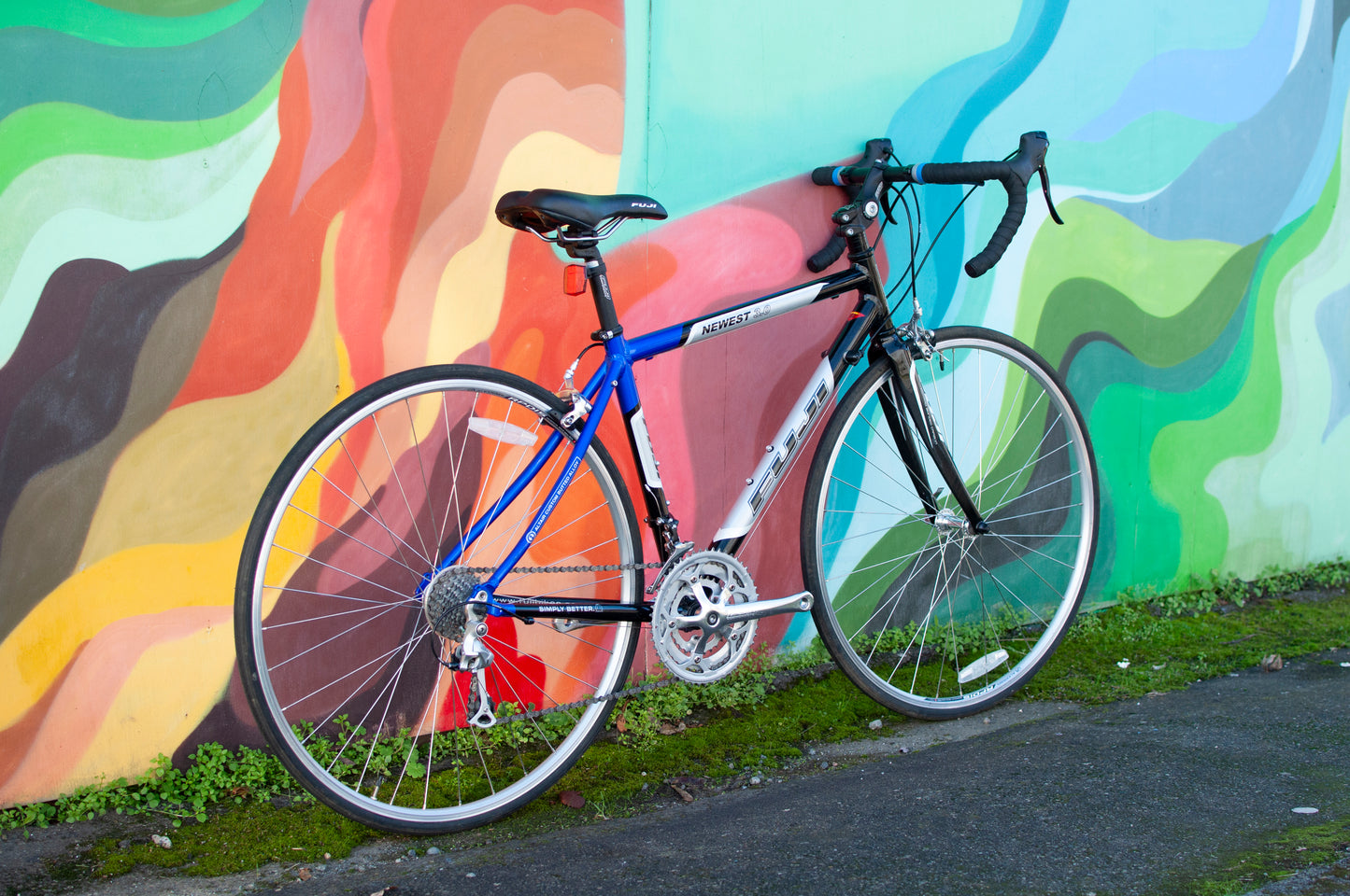 ~2010 Fuji Newest 3.0 aluminum and carbon road bike, Blue/Silver/Black, 46cm/Small