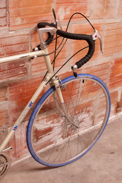 Miyata Liberty - Vintage Road Bike - white and blue - 62 cm frame