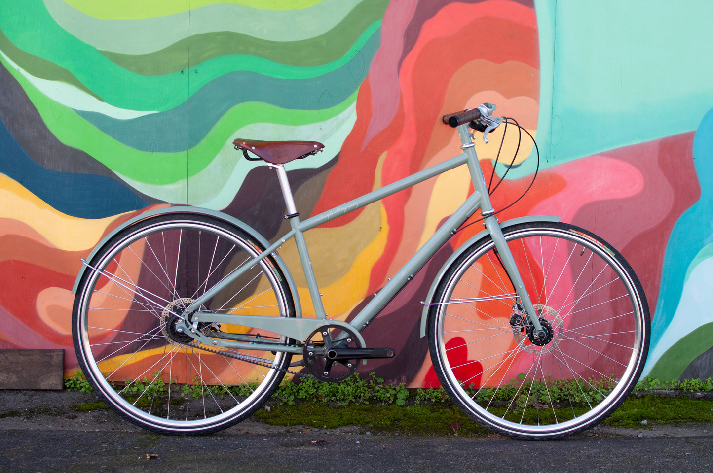 Raleigh Alley Way Dynamo-Equipped, Belt Drive Commuter Bike, Sage Green, Large