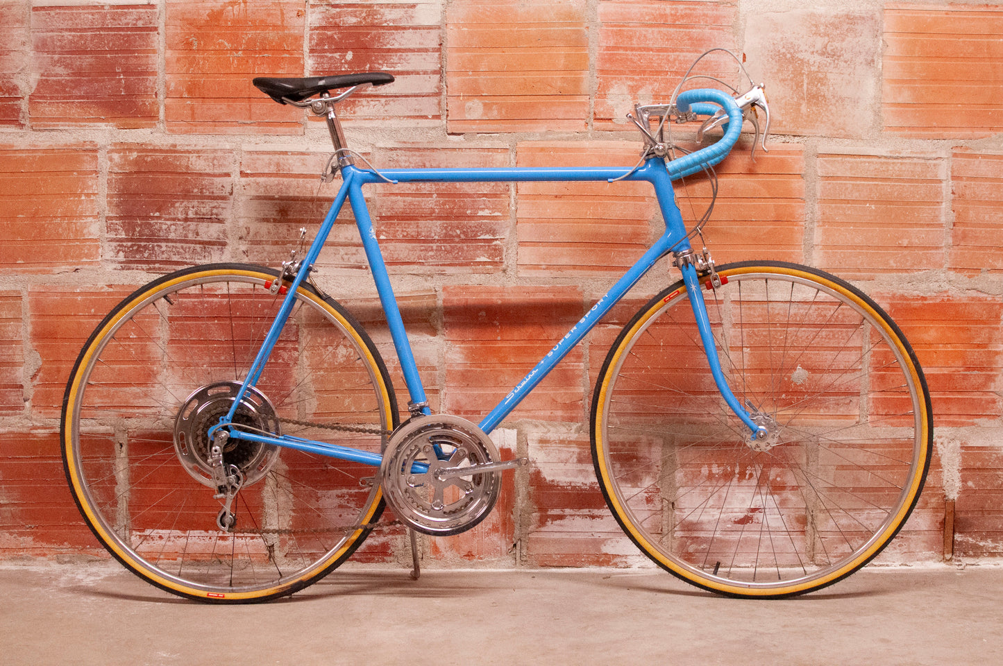 Schwinn Super Sport Vintage Road Bike - 63 cm frame - light blue