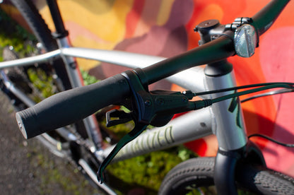 2022 Specialized Sirrus X 3.0 flat bar hybrid bike, Reflective Silver, XS