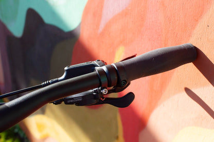 2022 Specialized Sirrus X 3.0 flat bar hybrid bike, Reflective Silver, XS