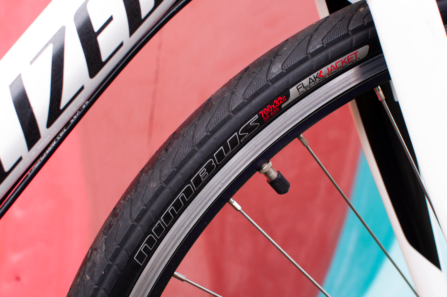 2019 Specialized Sirrus flat bar hybrid bike, White, Women's XS