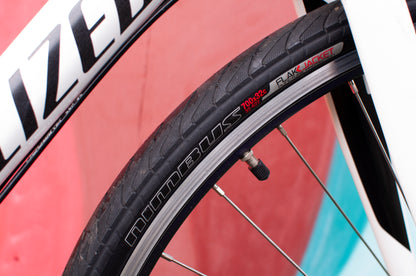 2019 Specialized Sirrus flat bar hybrid bike, White, Women's XS