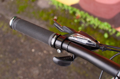 2019 Specialized Sirrus flat bar hybrid bike, White, Women's XS