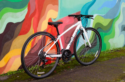 2019 Specialized Sirrus flat bar hybrid bike, White, Women's XS