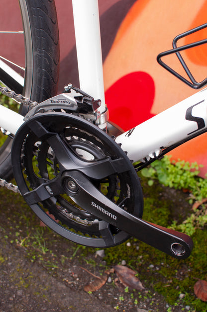 2019 Specialized Sirrus flat bar hybrid bike, White, Women's XS