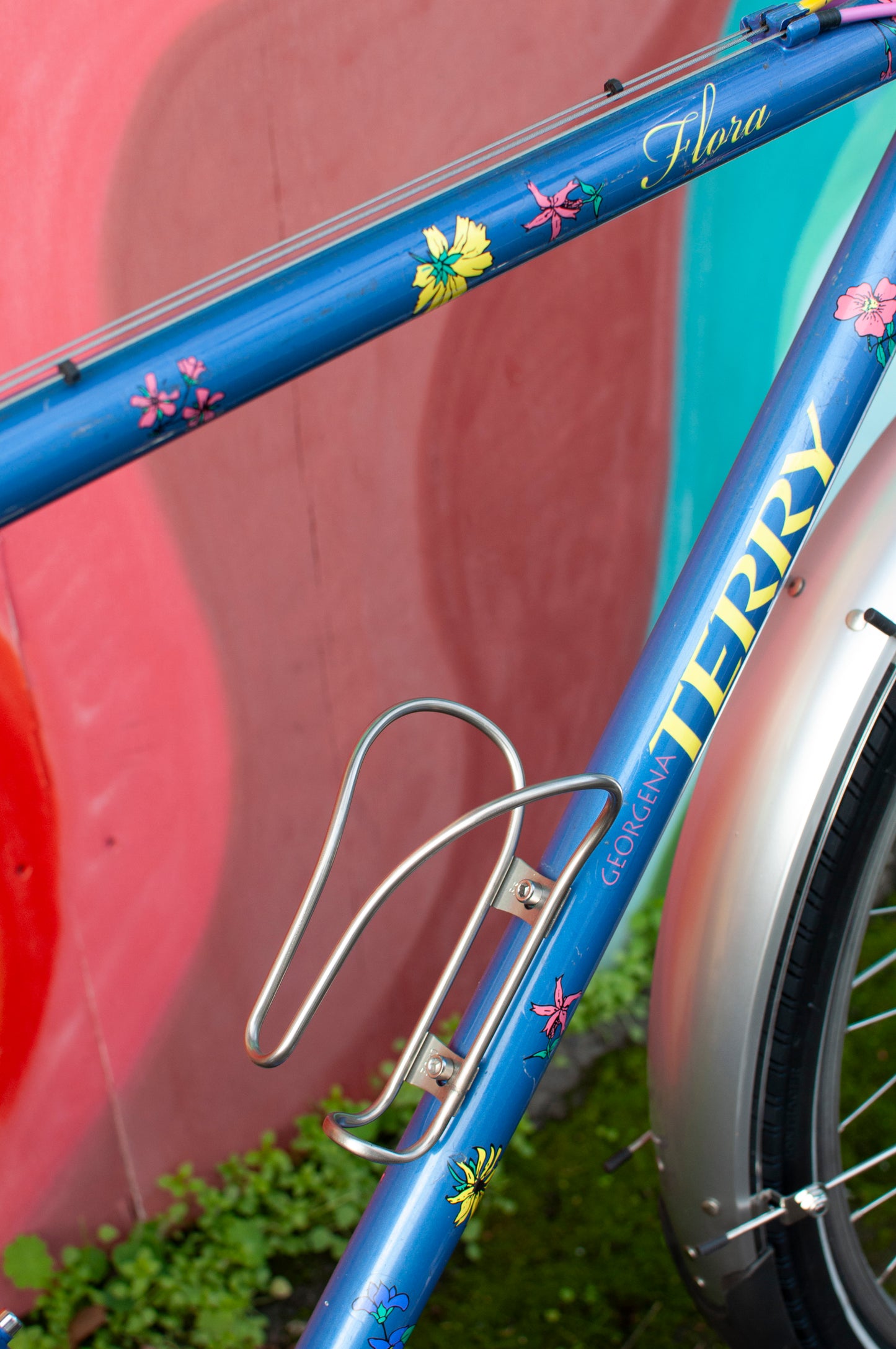 1999 Georgena Terry Flora Commuter Bike, Blue with colorful flowers, 41cm/S