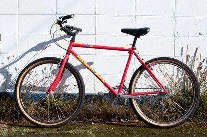 90s Diamondback DB Apex All Terrain Bike, Red, Yellow & Blue, 45cm/Small-Medium