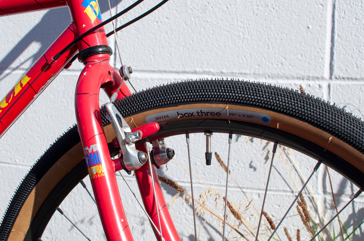 90s Diamondback DB Apex All Terrain Bike, Red, Yellow & Blue, 45cm/Small-Medium