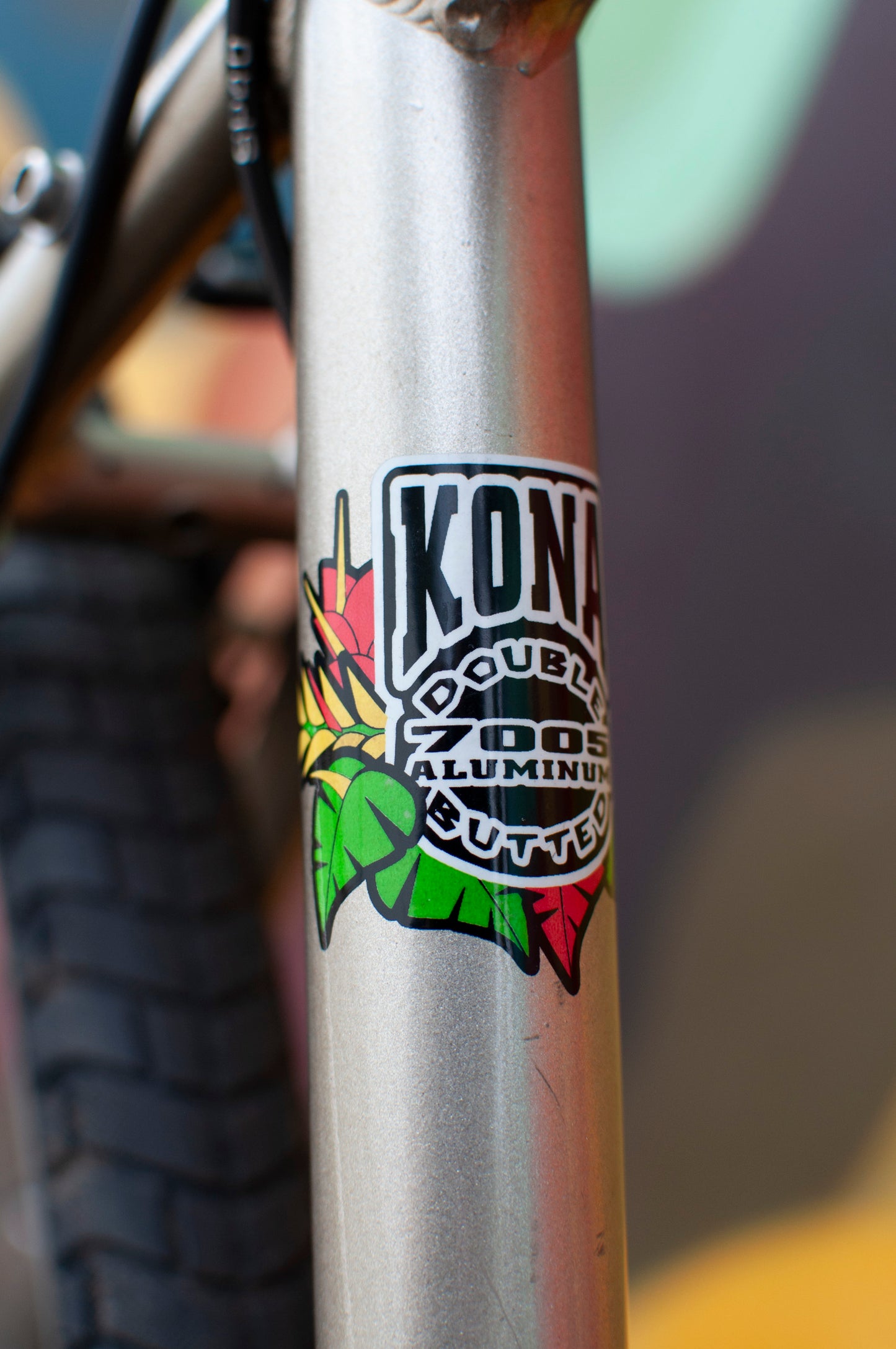 1999 Kona Hoo Ha Aluminum Hybrid Bike, 44cm, Champagne/Black/Red/White