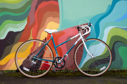 1988 Schwinn Traveler Vintage Road Bike, Step-Through, 19in/49cm, Teal Green & White Fade